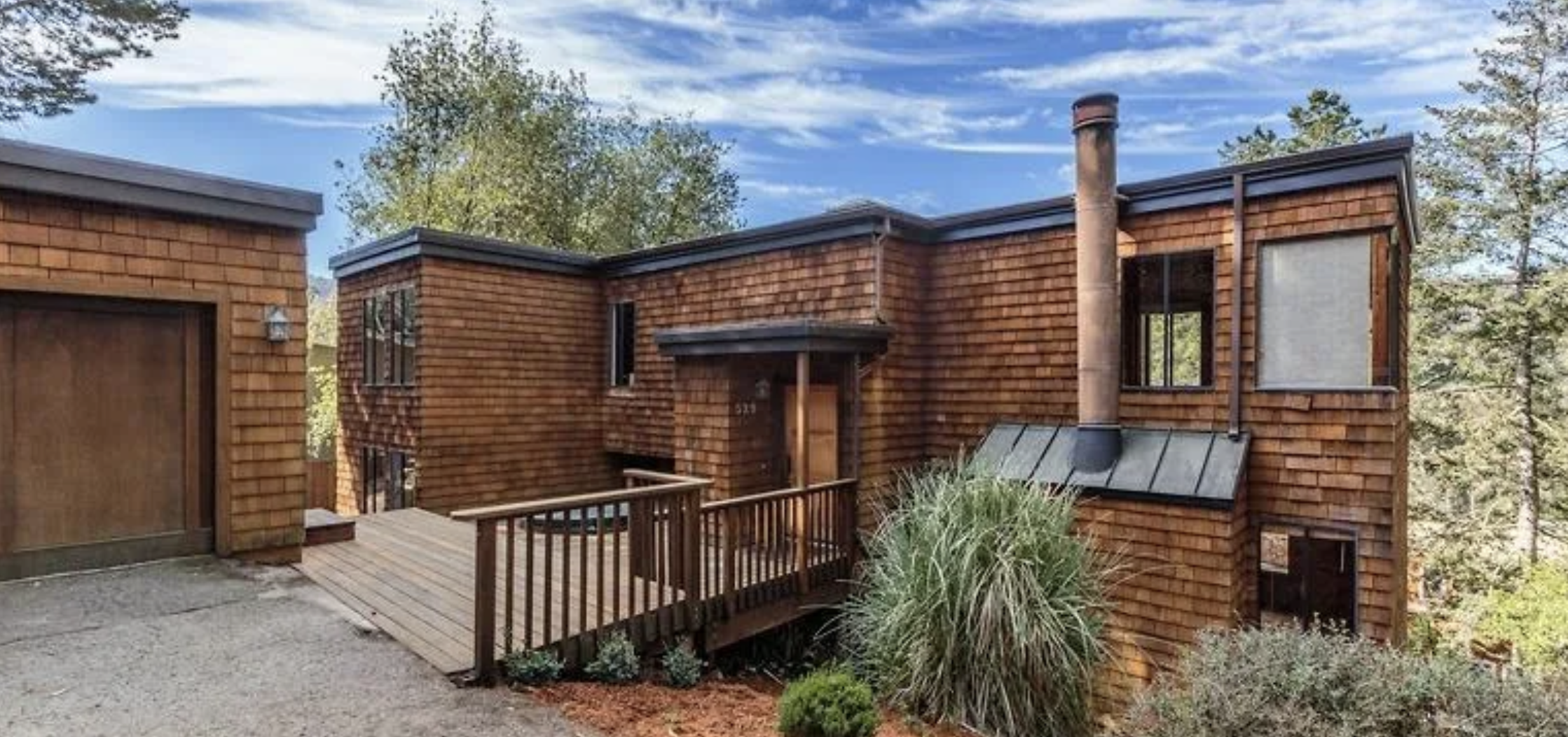 An exterior photo of a home on the Green Home Tour.