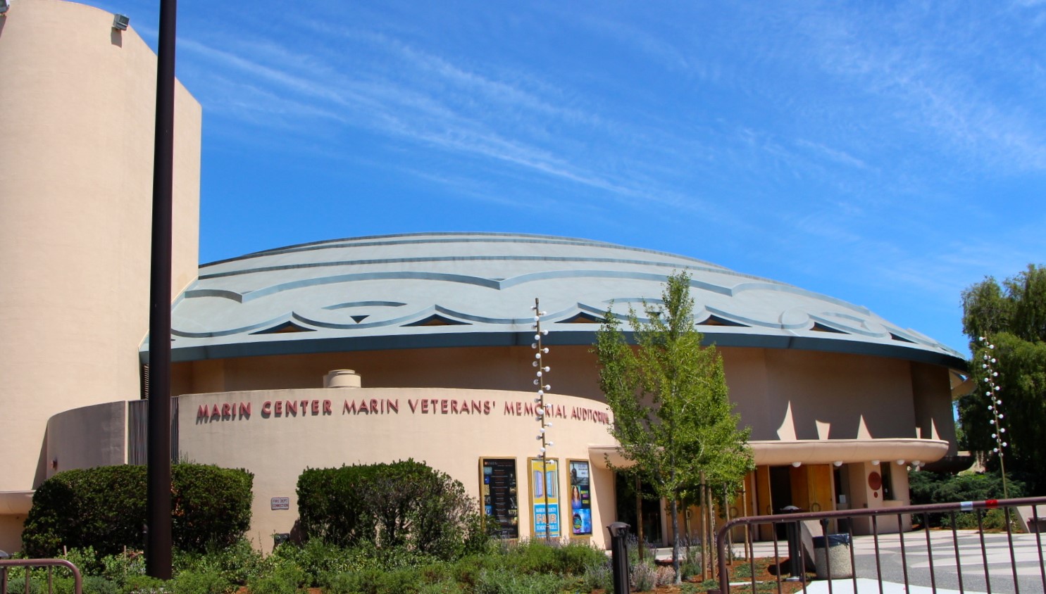 Exterior view of the Veterans' Memorial Auditorium
